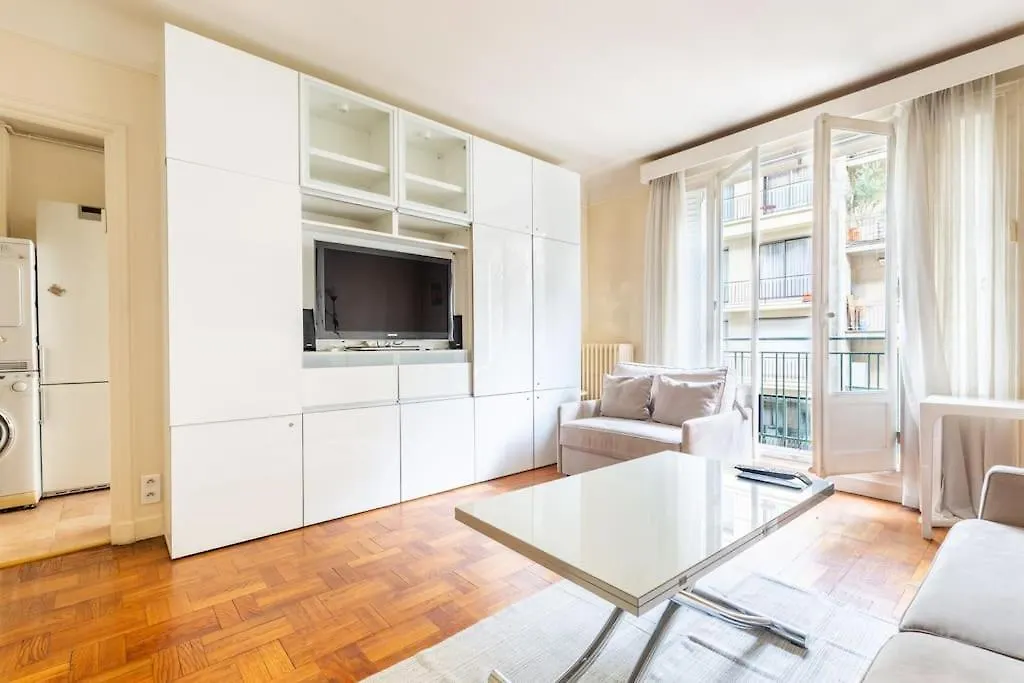 Studio#Porte Dauphine#Avenue Foch#2Pers. Paris France
