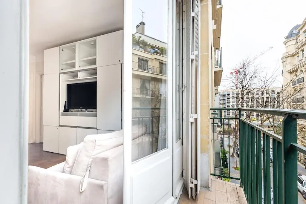 Apartment Studio#Porte Dauphine#Avenue Foch#2Pers. Paris France
